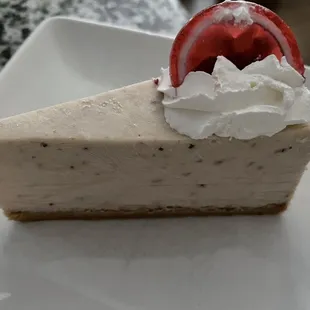 Strawberry slice cheesecake