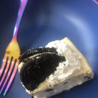 Cookies and Cream Cheesecake