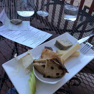 Cheese, please!
