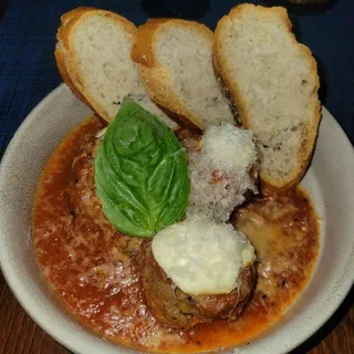 Tomato Braised Meatballs