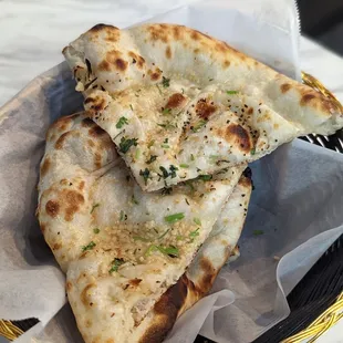 Garlic naan