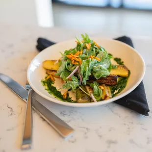 Our chef-inspired dishes highlight their scratch-made components as well as their ethically - and when possible - local ingredients.