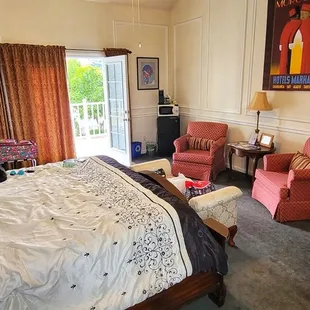 Our room was wonderful. Bed was super comfortable.