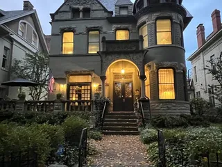 Tucker House Bed & Breakfast