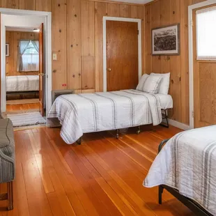 Deluxe Cottage 5