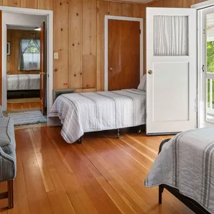 Deluxe Cottage 5