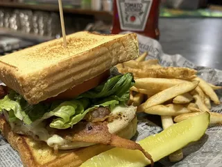 Sand Trap Grill & Bar