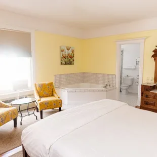 Standard Room King Bed