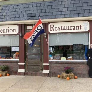 Invention restaurant