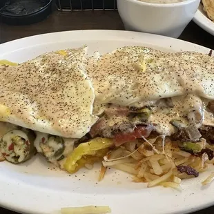 The grand slam spicy potato mix with bacon, ham, sausage, peppers and a lot of flavor!