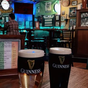 Black Pearl on the left. Deathman Guinness on the right.