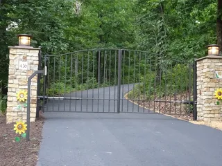 Amazing Gates Of America