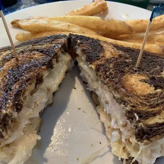 GROUPER REUBEN