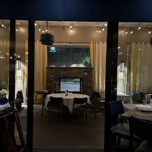 Lovely enclosed outside patio. Perfect for bigger dining groups!
