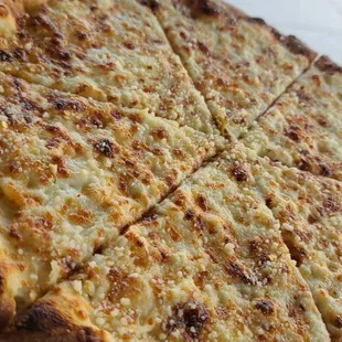THE FORMAGGIO PIZZA