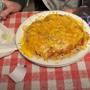 The spaghetti with cheddar cheese plate
