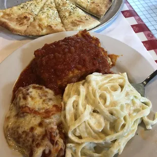 Wood - Fired Oven Baked Garlic Bread Italian Italian Oven Combo Platter