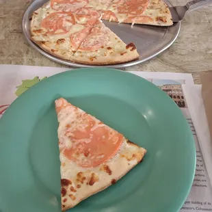 White pizza with tomato