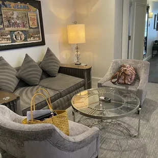 Seating area