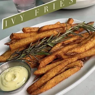 Ivy fries with garlic lemon aioli