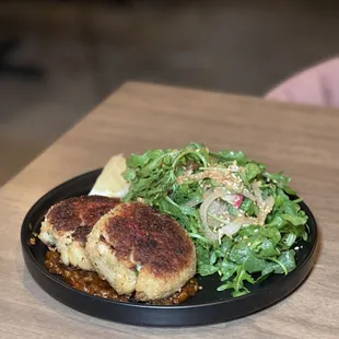 Black peppered dungeness crab cake (Insta: @badtothebite)