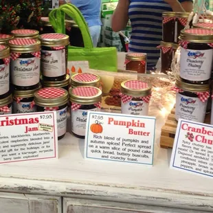 jars of jam and jelly