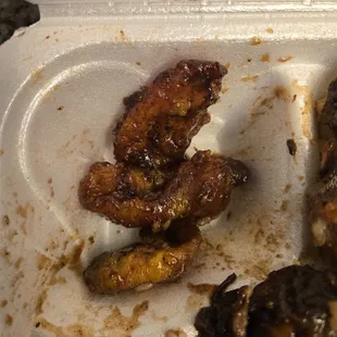 3 plantains hiding under the 3 oxtails