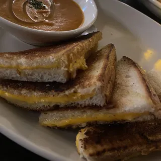 BLACK TRUFFLE GRILLED CHEESE