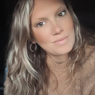 Sarah L.