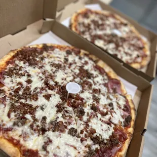 Meatlovers Pizza