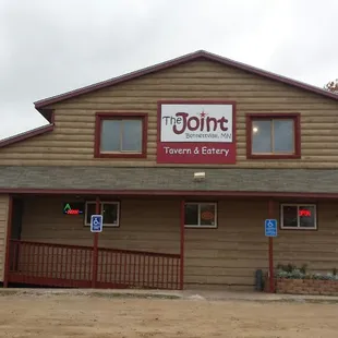 The Joint Tavern &amp; Eatery