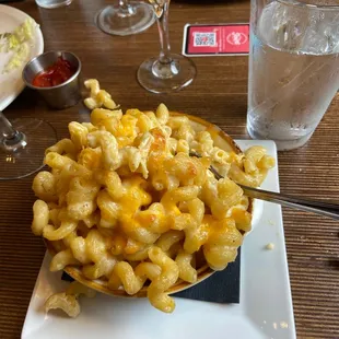 Macaroni and Cheese- plated horribly. Difficult to eat without getting all over the table