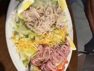 40 Club Restaurant & Bar