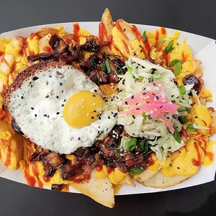 Loaded fries w/ vegan fried egg