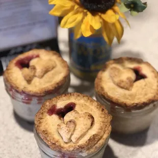 Carol&apos;s Mason Jar Cherry Pie