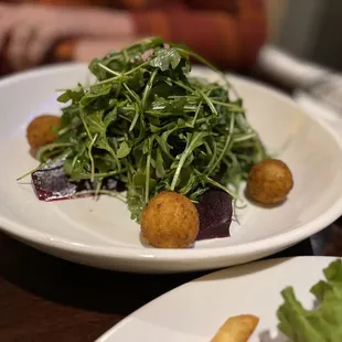 Goat cheese salad with beets