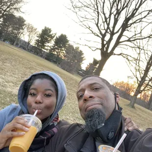 Daddy and his Girl enjoying a Just Peachy Smoothie.. and a Lemon,Ginger and Carrot Juice....Yummmmmy!!