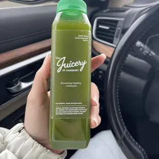 Green juice is greeeenyyy