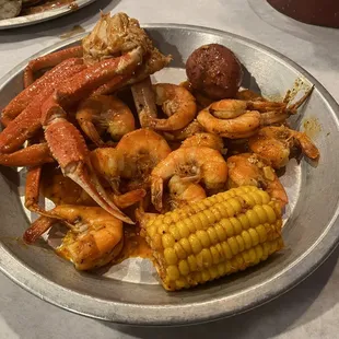 Shrimp (No Head) 1/2lb Snow Crab Legs 1/2lb Juicy Special Medium