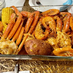 Ordered through UBER this place will ripped you off. Skinny crab legs not worth your money.