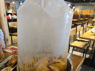 Juicy Seafood and Wings