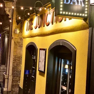 the entrance to the restaurant