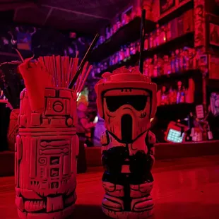 Star Wars tiki mugs and the bar