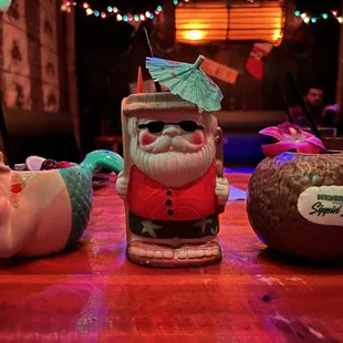 Cutest holiday drinks!!! Cups can be purchased