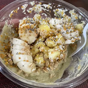 Green Bowl with added bee pollen