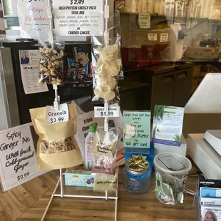 ramen and noodles, interior