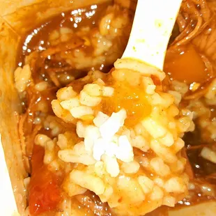 Scoopable rounded container on bottom, perfect match with spoon! Very Thoughtful!