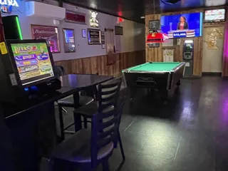 Harry's Wonder Bar