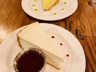 Luke's, A Steak Place