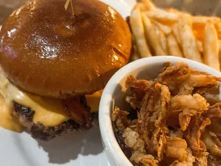 Badlands Bar & Grill